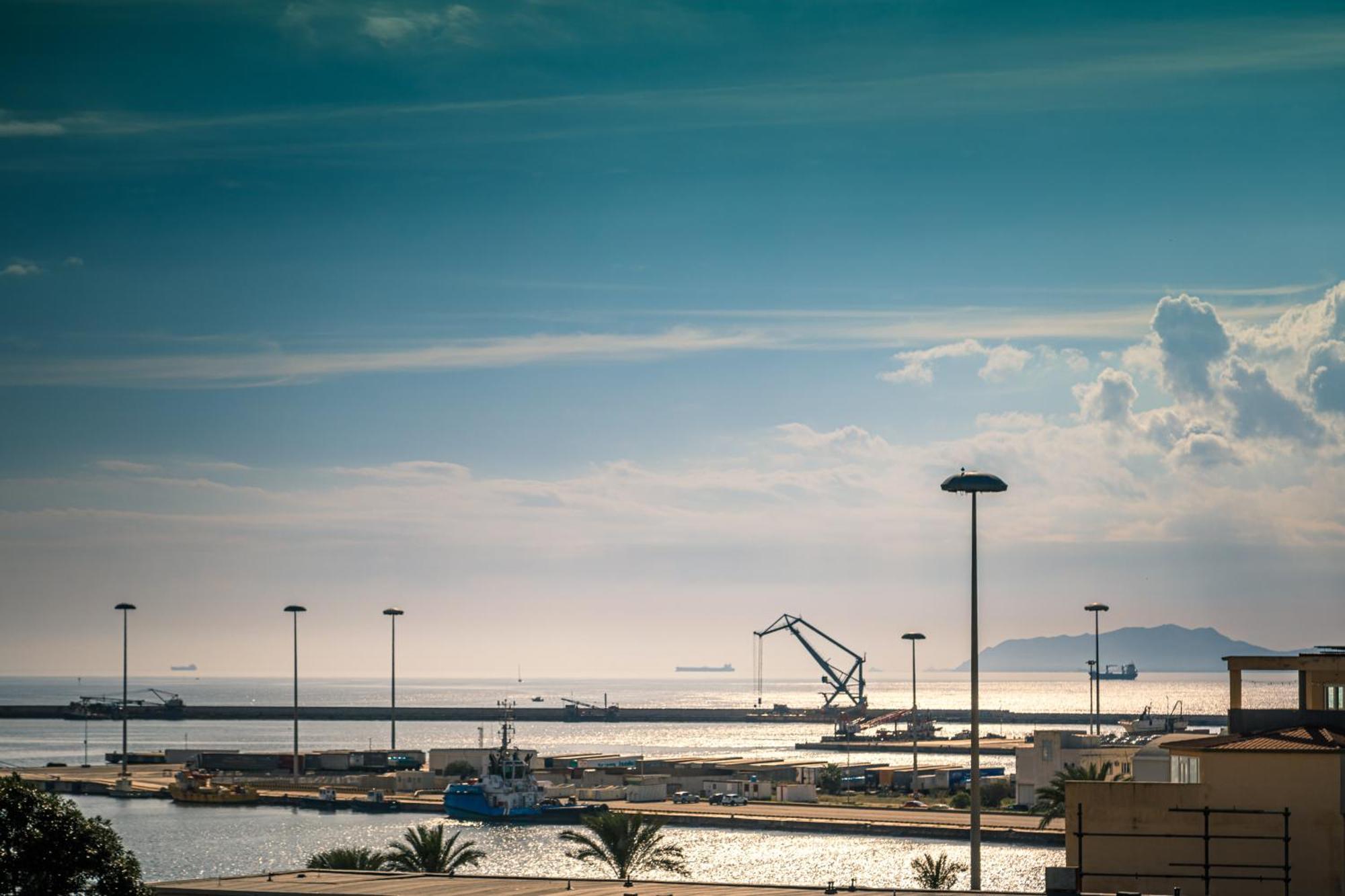 Onlyrooms V - Central & Train Station Cagliari Exterior photo