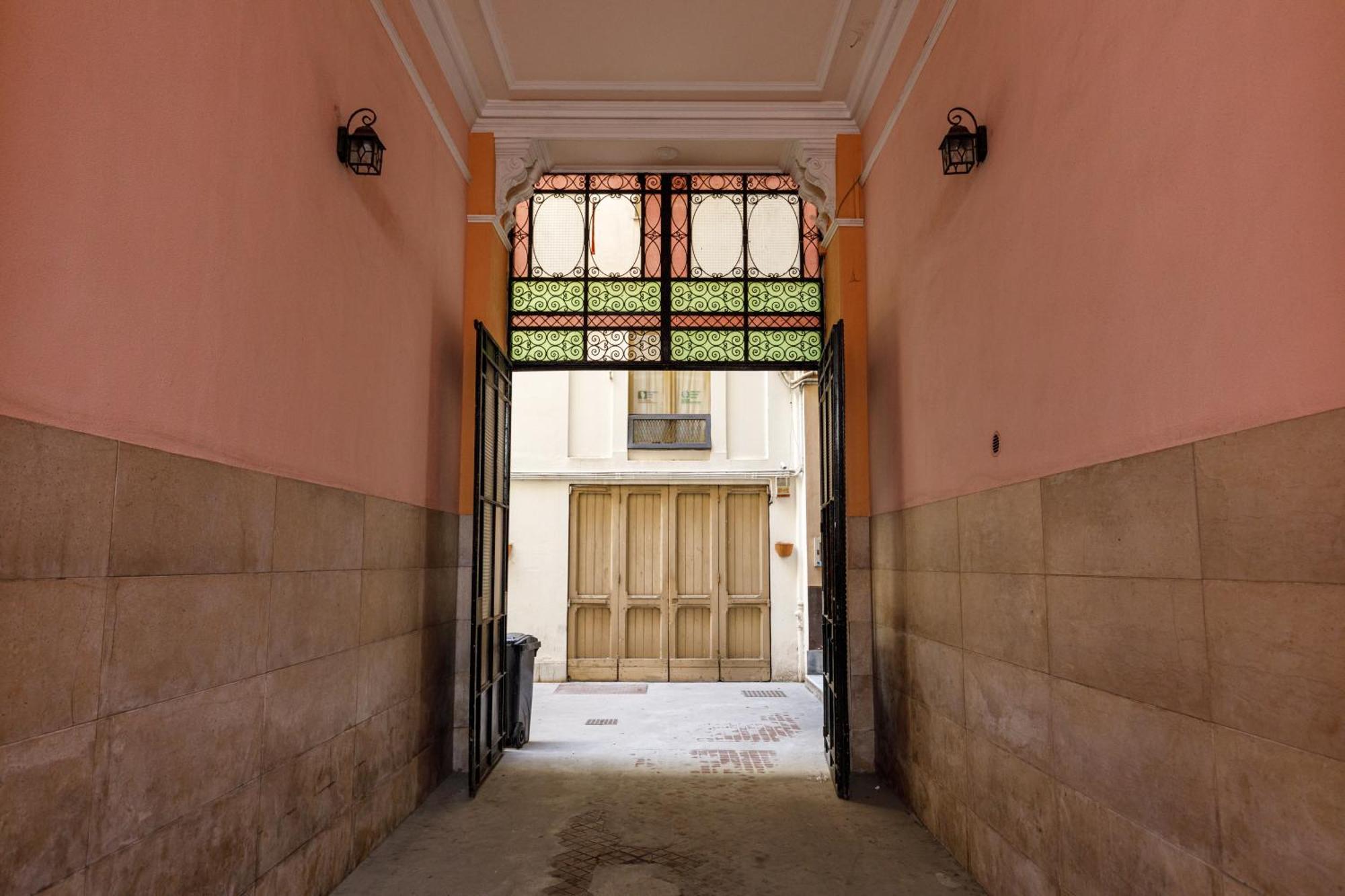 Onlyrooms V - Central & Train Station Cagliari Exterior photo