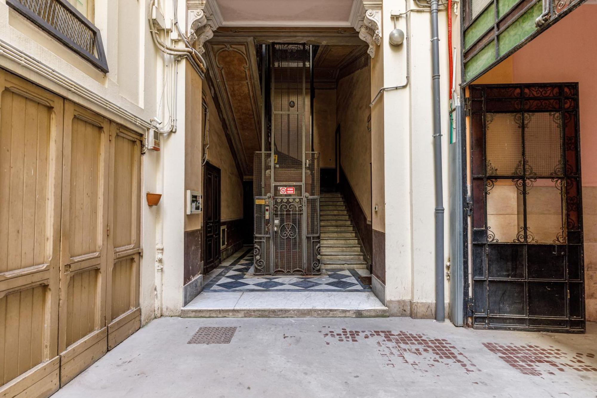 Onlyrooms V - Central & Train Station Cagliari Exterior photo