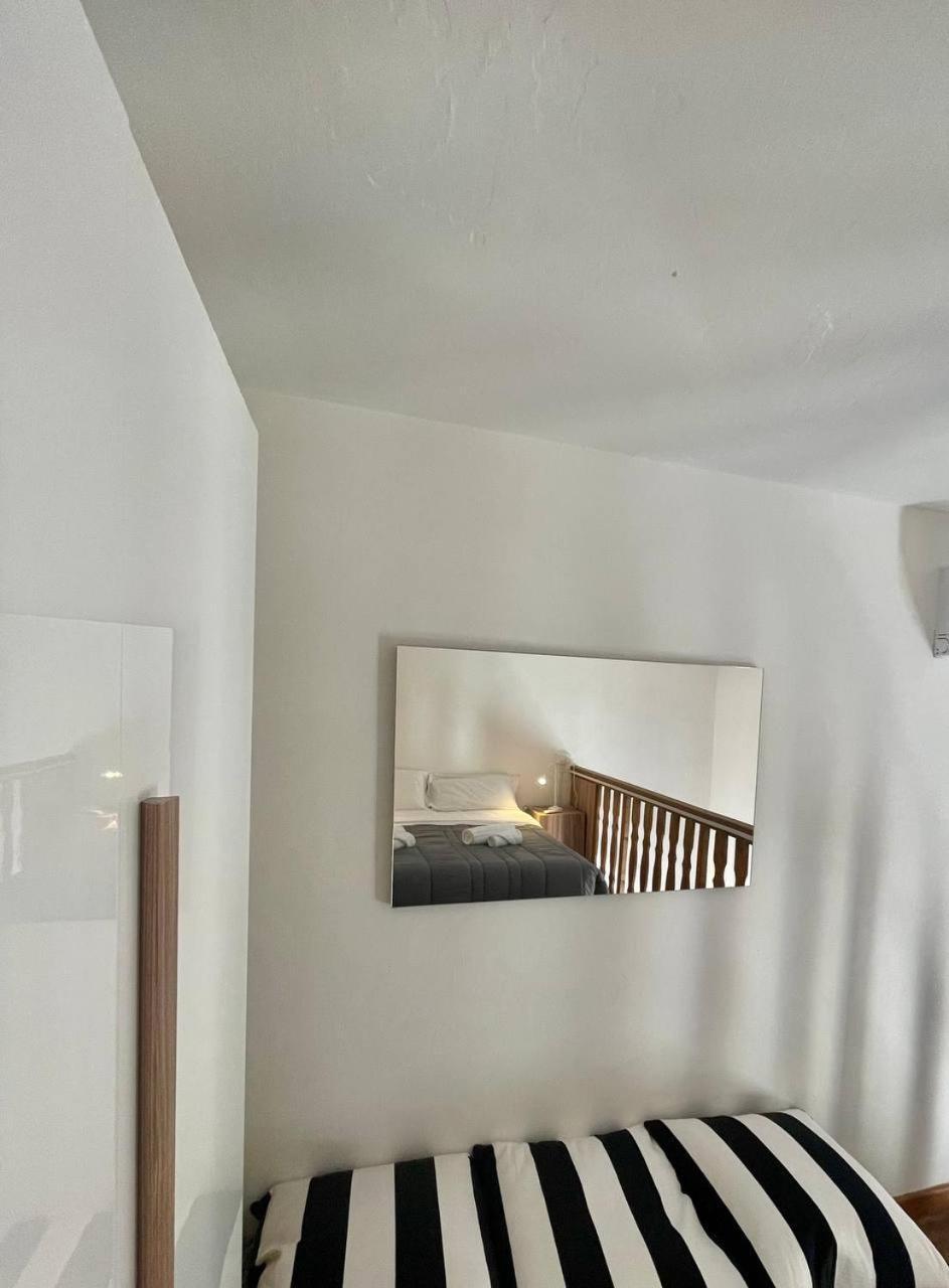 Onlyrooms V - Central & Train Station Cagliari Room photo